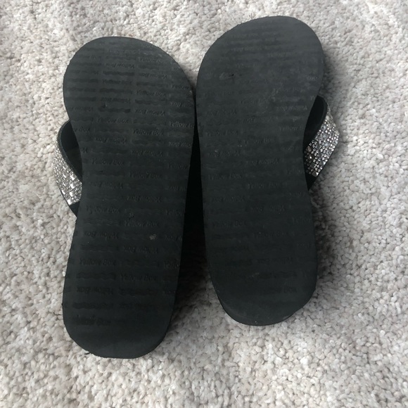 🎆🎇3for$9 Yellow Box black Wedge Flip flops- 6/7 - Picture 4 of 4